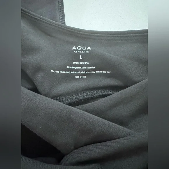 AQUA Criss Cross Waist Leggings $$68 - NWT - Picture 4 of 6